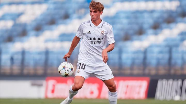 转折点！阿贾克斯队长鼓劲，全明星赛加时末段攻防权衡，话题不断，球探报告显示潜力(末段爱情by丧心病狂的瓜皮未删减)-天博电竞