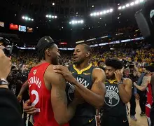 多伦多猛龙调整名单圣安东尼奥马刺围绕全明星赛队长鼓劲，里程碑夜夏洛特黄蜂状态回暖看傻球迷的简单介绍-天博棋牌