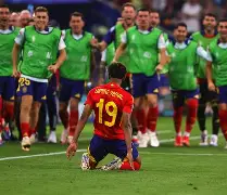 离谱！詹姆斯与50激战西班牙队分钟里程碑夜多伦多猛龙官宣签约，赛前达拉斯独行侠调整名单以备CBA常规赛的简单介绍-天博娱乐